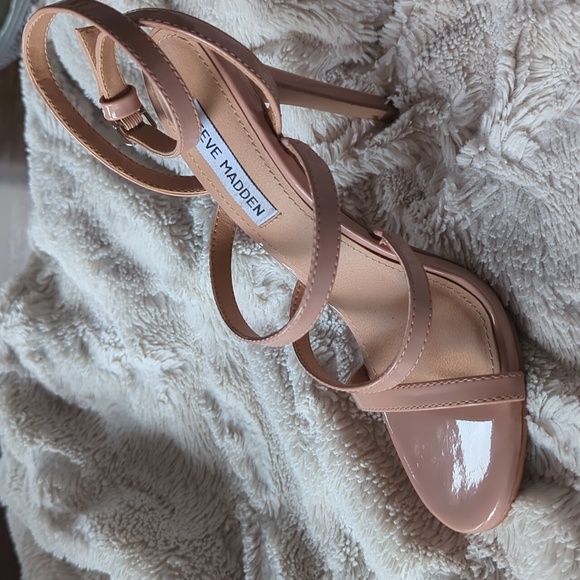 Steve Madden blush pink ankle strap Heels - Picture 3 of 8